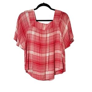 Universal Thread Red and White Plaid Women's Top